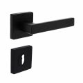 Intersteel Living 1713 deurkruk Hera op vierkant rozet 7 mm nokken met sleutelplaatje mat zwart 0023.171303