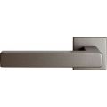 GPF Bouwbeslag Anastasius 1302.A3-02 L Zaki+ deurkruk met vierkante rozet 50x50x8 mm linkswijzend Mocca blend GPF1302A30200-02