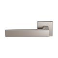 GPF Bouwbeslag Anastasius GPF1304.A3-02L Tapu deurkruk gatdeel op vierkant rozet 50x8 mm linkswijzend Mocca blend GPF1304A30200-02