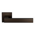 GPF Bouwbeslag Anastasius 1308.A1-02R Zika deurkruk rechtswijzend op vierkant rozet 50x50x8 mm Dark blend GPF1308A10300-02