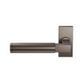 GPF Bouwbeslag Anastasius GPF2080.A1-01 L Kuri deurkruk gatdeel op rechthoekig rozet 70x32 mm linkswijzend Dark blend GPF2080A10200-01