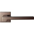 GPF Bouwbeslag Anastasius 3160.A2-02R Raa deurkruk gatdeel op vierkante rozet 50x50x8 mm rechtswijzend Bronze blend GPF3160A20300-02