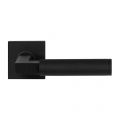 GPF Bouwbeslag ZwartWit 8213.61-02R Kuri deurkruk op vierkante rozet 50x50x8 mm rechtswijzend zwart GPF8213610300-02
