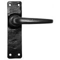 Kirkpatrick KP2456R deurkruk gatdeel op schild 152x38 mm blind rechtswijzend smeedijzer zwart TH6245660300