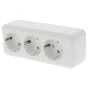 Q-Link contactdoos opbouw 3-voudig randaarde polarwit 00.947.24