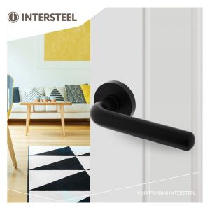 Intersteel Living 1683 deurkruk Agatha op ronde rozet 53x8 mm met nokken mat zwart 0023.168302