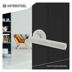 Intersteel Living 1693 deurkruk Bastian op ronde rozet 52x10 mm met nokken wit 0027.169302