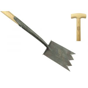 DeWit Sharktine spade met zwanehals en opstapjes steel 750 mm 83080