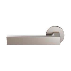 GPF Bouwbeslag Anastasius GPF1304.A3-00L/R Tapu deurkruk gatdeel op rond rozet Mocca blend 50x8 mm links-rechtswijzend Mocca blend GPF1304A30200-00