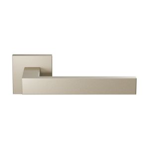 GPF Bouwbeslag Anastasius GPF1308.A4-02R Zika deurkruk op vierkant rozet 50x50x8 mm Champagne blend GPF1308A40300-02