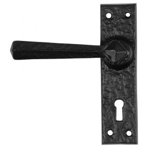 Kirkpatrick KP2445L PC55 deurkruk gatdeel op schild 152x38 mm PC 55 mm linkswijzend smeedijzer zwart TH6244560232